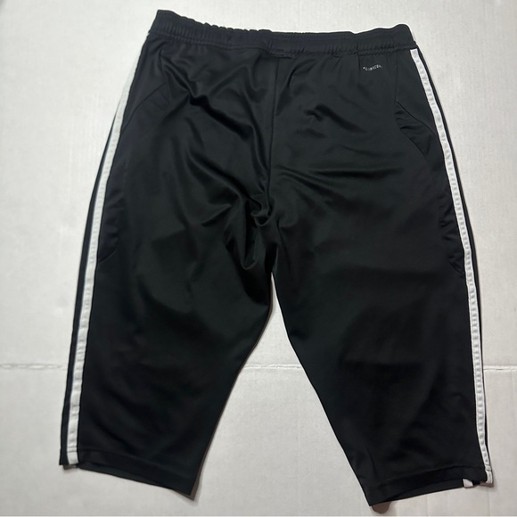 Adidas men 3/4 track shorts size small - Picture 4 of 5